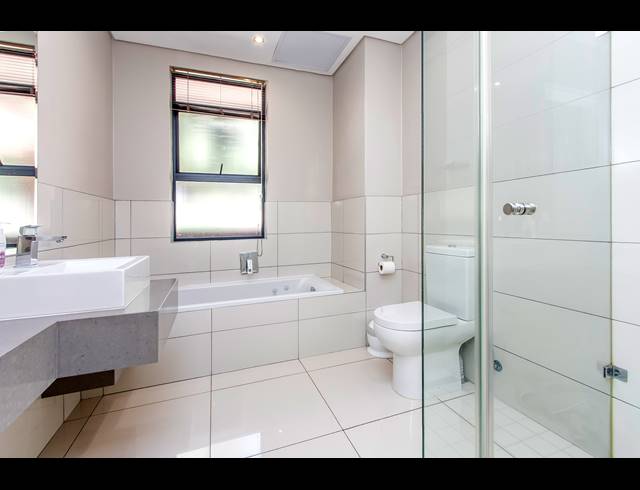 2 BEDROOM APARTMENT TO LET IN ROSEBANK